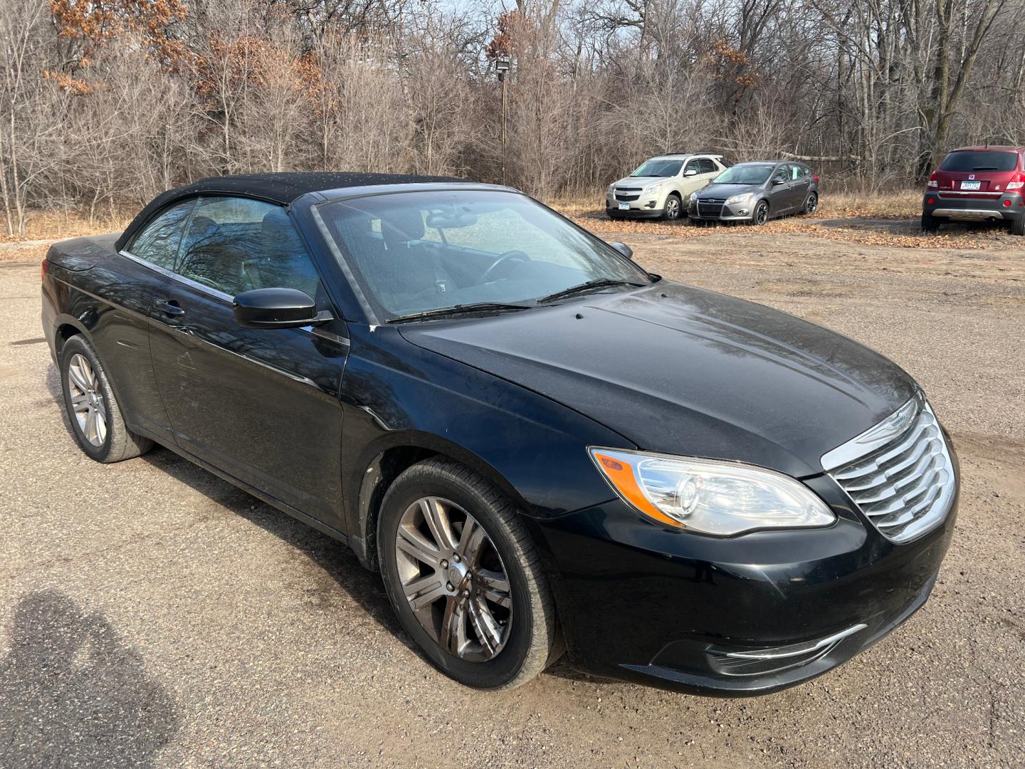 2011 Black Chrysler 200 Touring (1C3BC2EG4BN) with an 3.6L V6 DOHC 24V engine, 4-Speed Automatic transmission, located at 17255 hwy 65 NE, Ham Lake, MN, 55304, 0.000000, 0.000000 - Photo#6